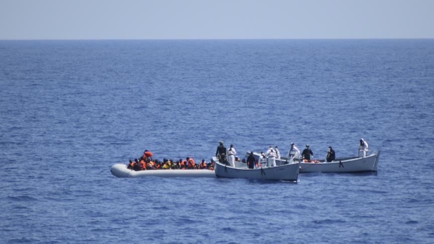 Španija locirala 320 migranata u 10 čamaca pored Kanarskih ostrva